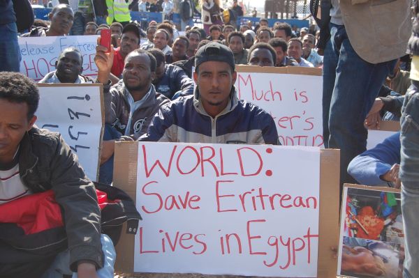 Photo: Eritreans protest demanding to save and protect the lives of Eritreans refugees in Egypt, archive. Assenna ©